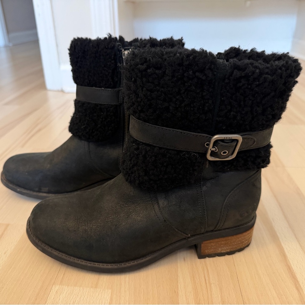 UGG 1008220 Blayre II Shearling Ankle Boot Black Women’s Size 8